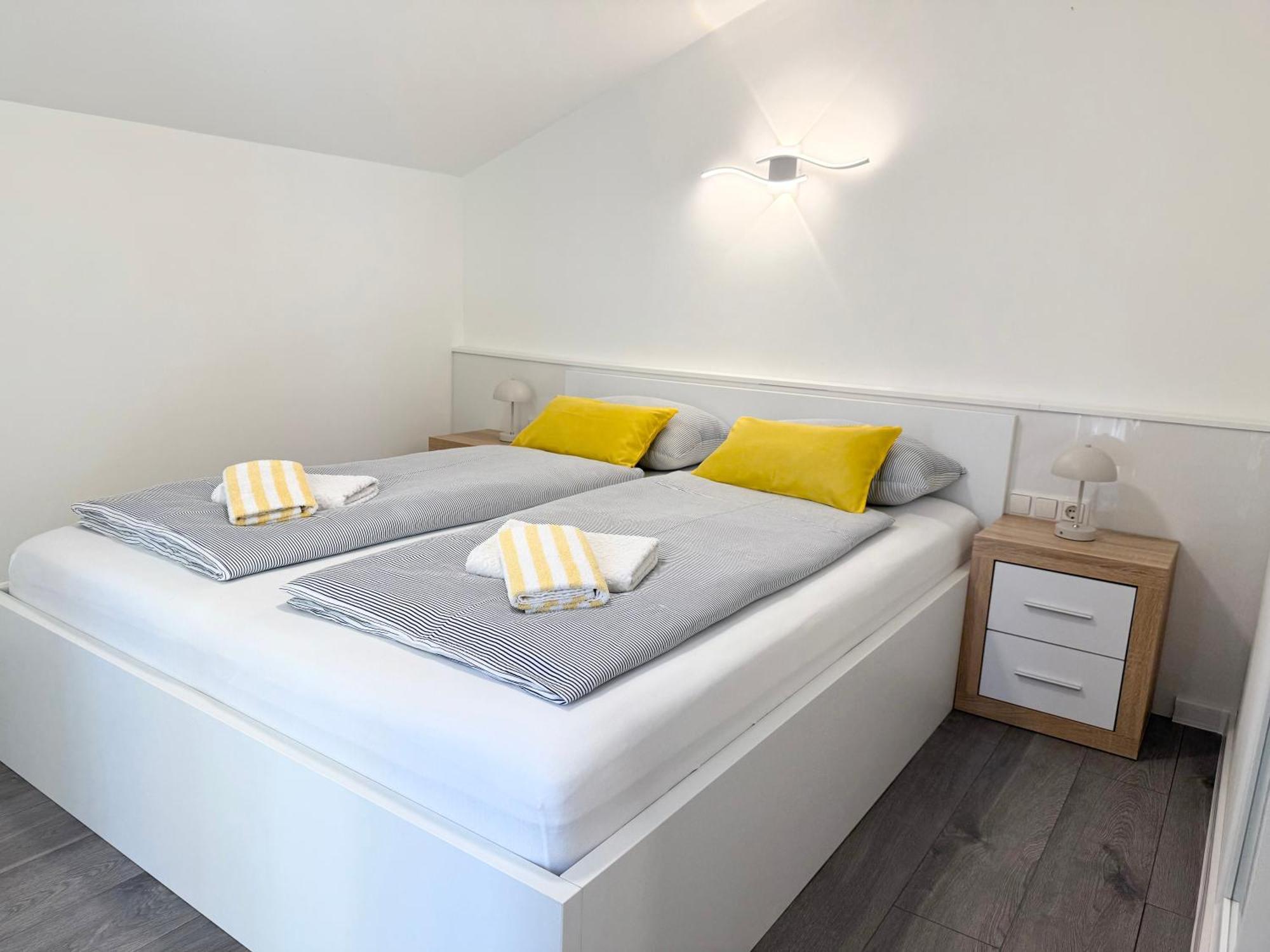 Apartments Antic 1 Pjescana Uvala Ngoại thất bức ảnh